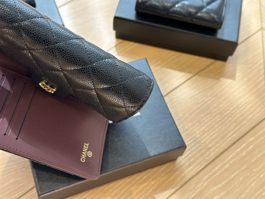 【鮮やかで魅力的★持つだけで華やか】CHANEL コインケース 定番大人気♡】CHANEL シャネル カードコインケース (CHANEL