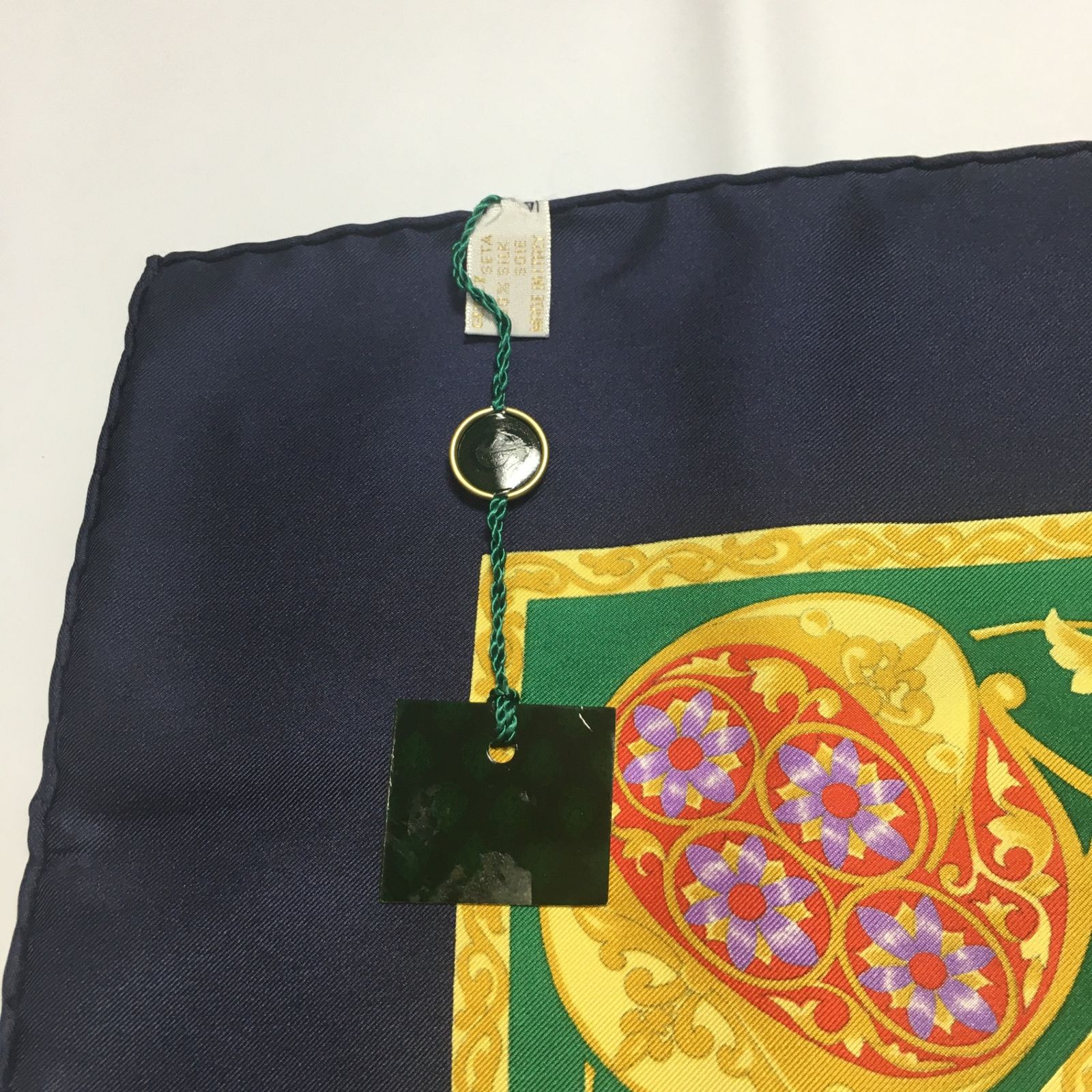 2509-217｜美品｜グッチ スカーフ シルク ネイビー タグあり - メルカリ 