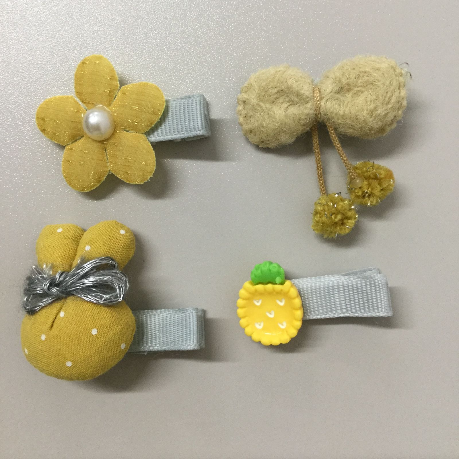 9個セット　新品未使用　ヘアクリップイエロー系 9個セット新品未使用ヘアクリップイエロー系