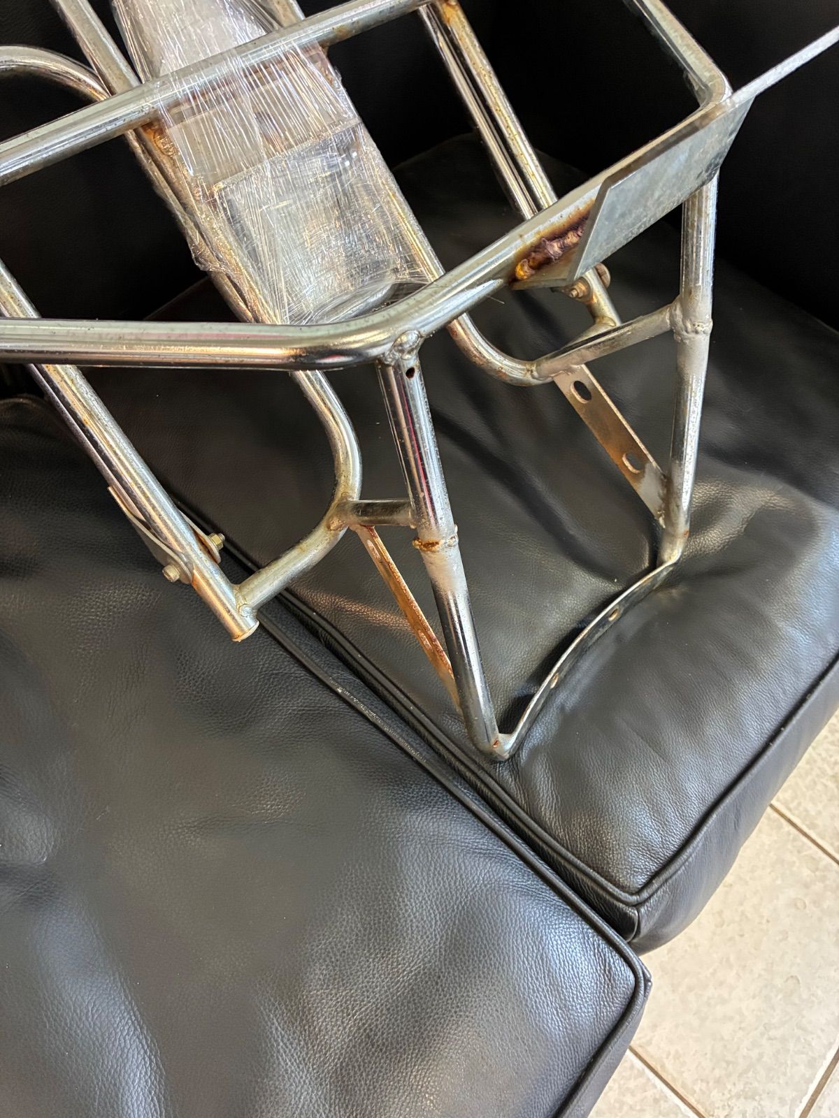 ベスパM型タイヤ付リアキャリアS用