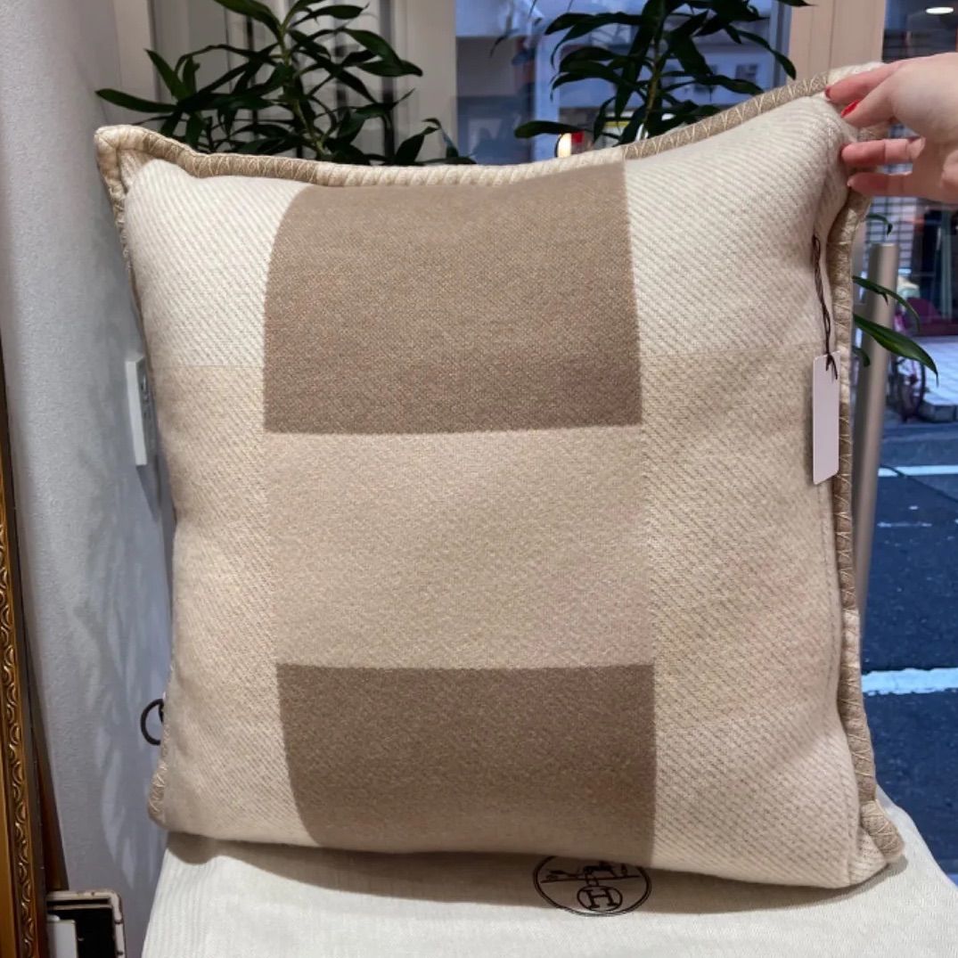 HERMES クッションH ティサージ サーブル