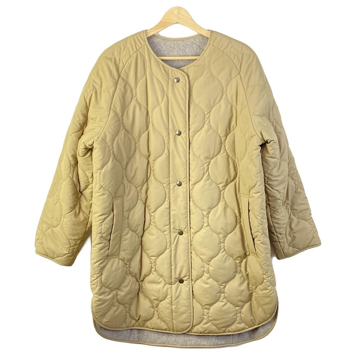 ジュノア ロングコート チェスターコート アウター レディース Mサイズ ベージュ JUNOAH  【中古】｜JUNOAH｜店舗買取｜ジャケット/アウター＞その他アウター｜USEDのアパレル通販サイト - SMASELL（スマセル）