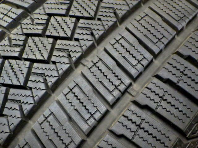 約8部山●PIRELLI ICE