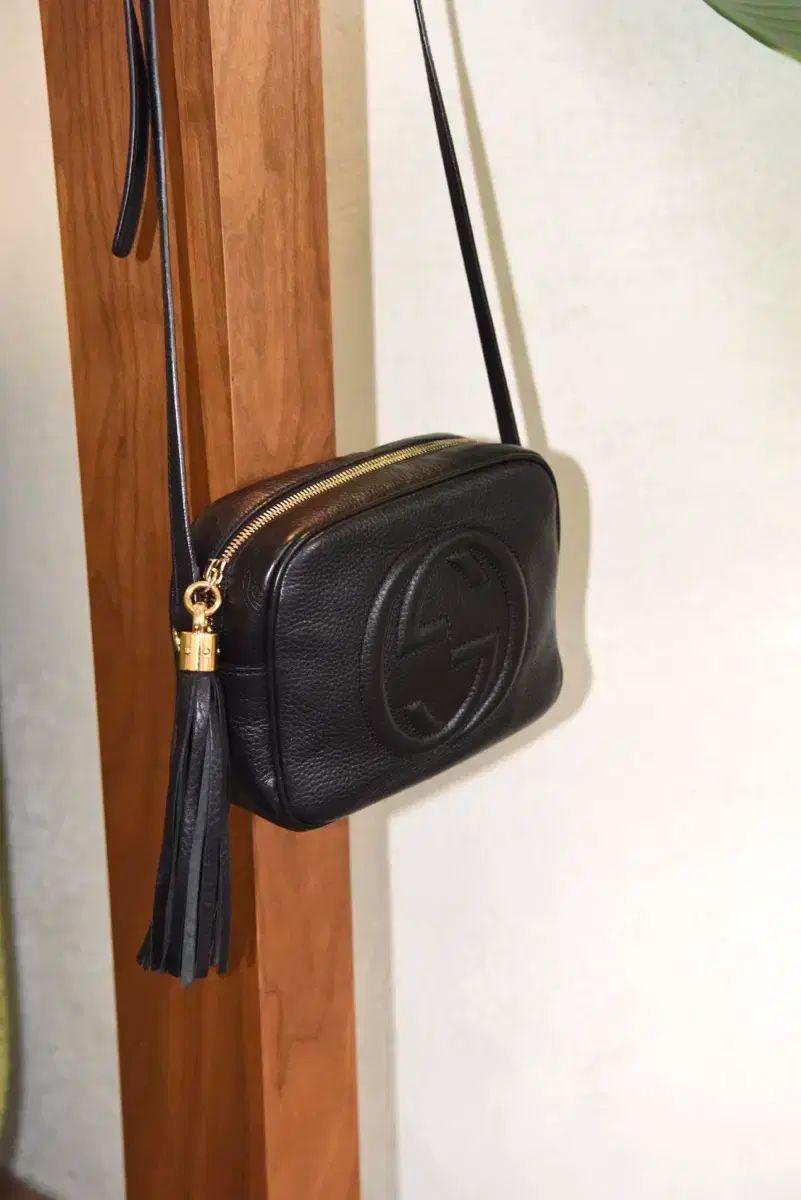 GUCCI グッチ ソーホー タッセル ディスコバッグ