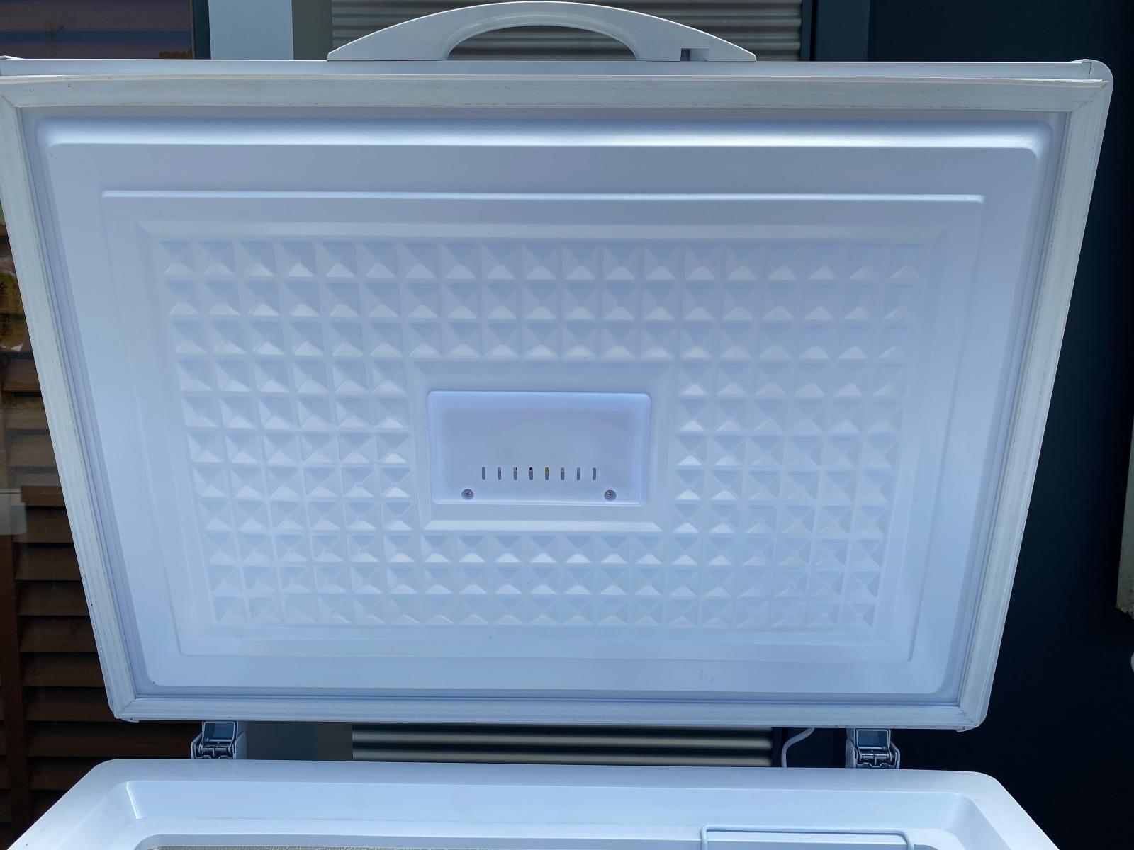 MITUBISHI MF-U12N-W(JAPAN)冷凍庫 中古/LB-MFU12NW/1ドア冷凍庫/121L/ミツビシ/三菱電機/扉を開け
