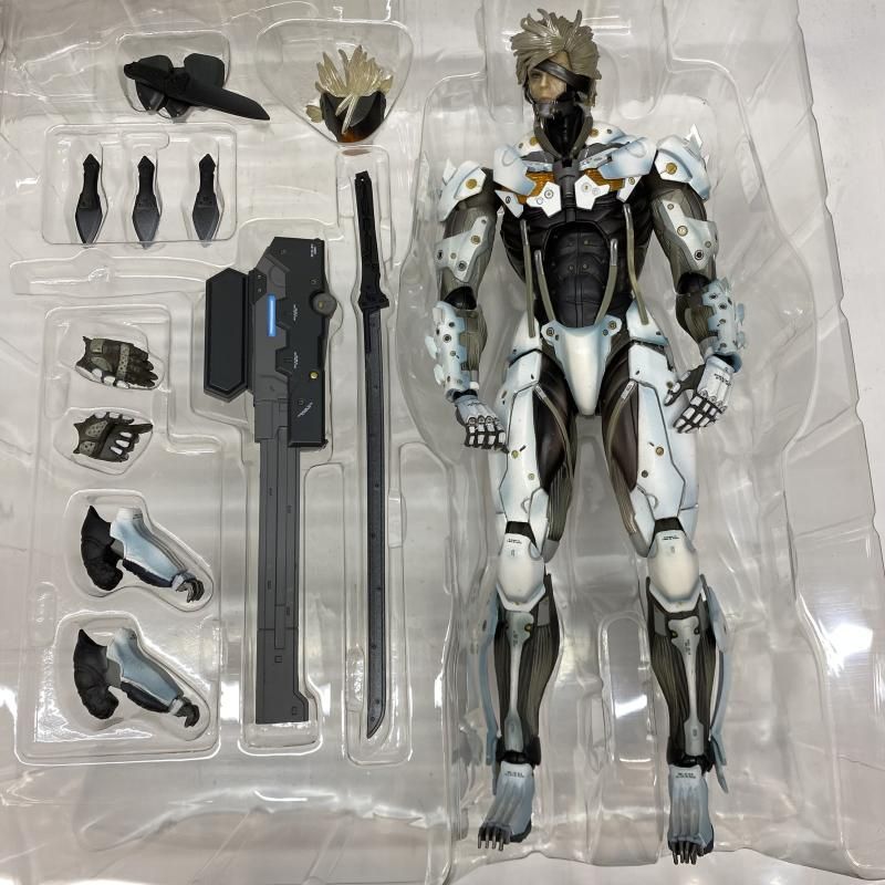 プレイアーツ改　雷電　ホワイトアーマー　ジャンク品 プレイアーツ改 雷電 ホワイトアーマー ジャンク品 - メルカリ