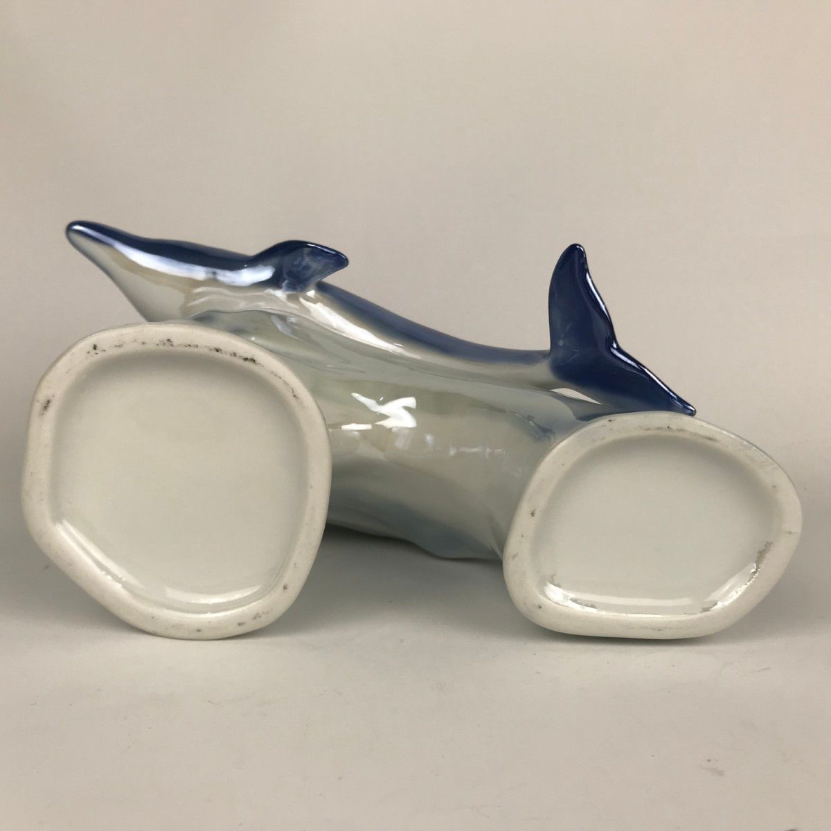 サントリー イルカボトル 700ml 43% 未開栓 - メルカリ