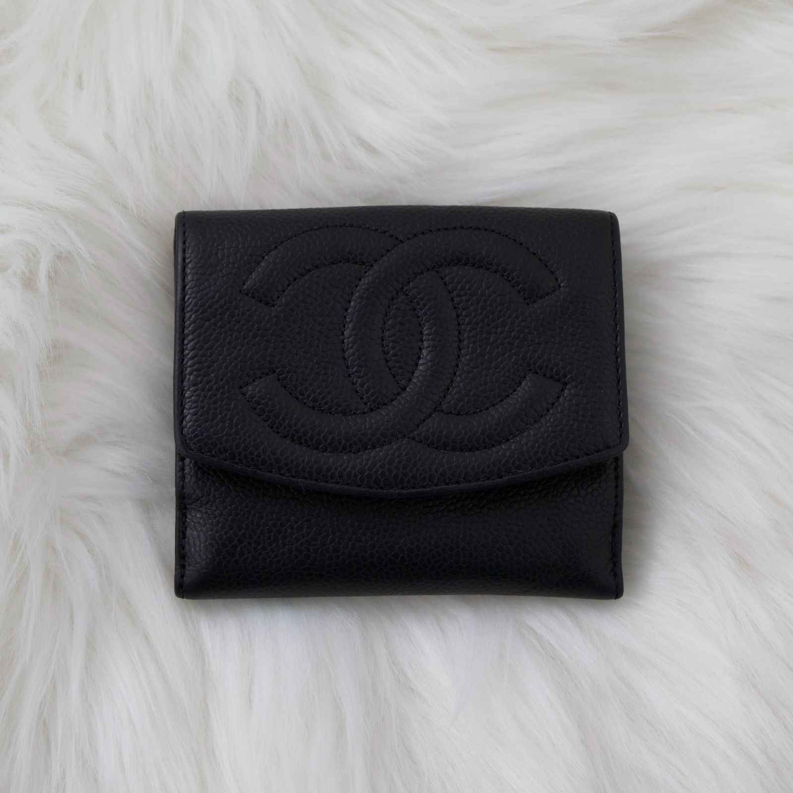 美品！】 CHANEL シャネル キャビアスキン ココマーク Wホック 二  