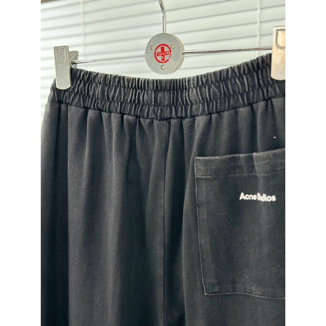 Acne 重量感のあるウォッシュドスウェットパンツ ブラック Acne 
