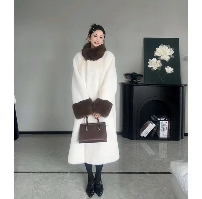 ロングコート レディース ボア ファーコート ロング丈 立ち襟 フェイクファー アウター コート ジャケット 秋冬 もこもこ 高見え ボアジャケット 大人 暖か 防寒 暖かい 韓国 おしゃれ 通勤 ゆったり 4mFT669