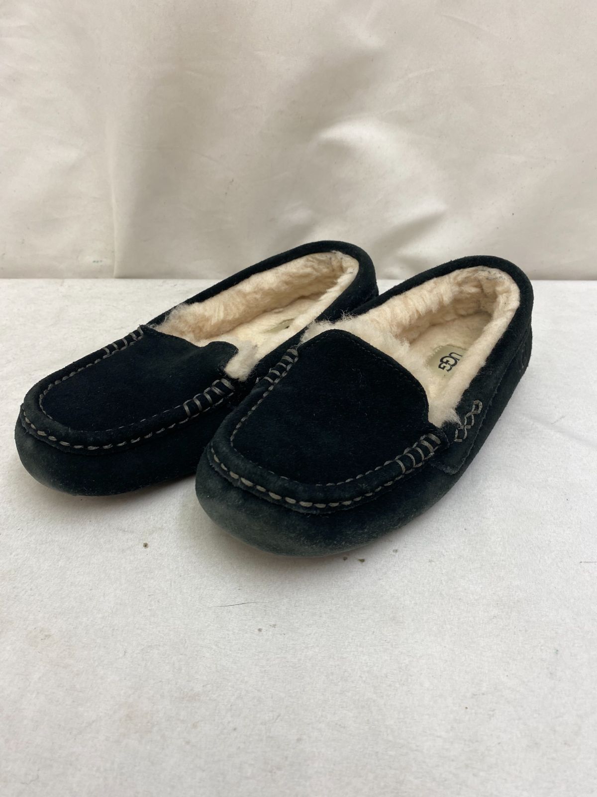 UGG アグ モカシン スリッポン（¥10,000） dofeli.com