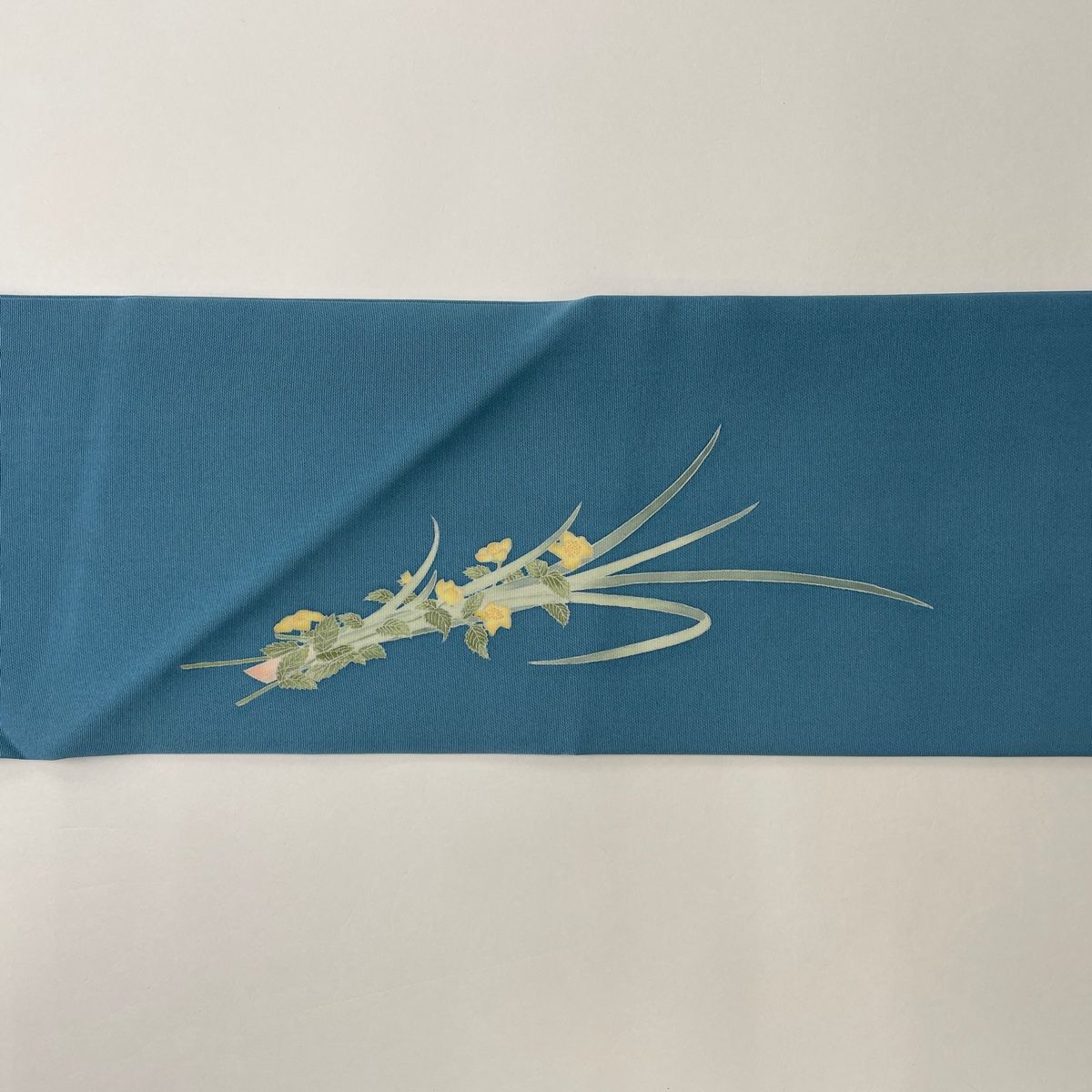 名古屋帯 逸品 正絹 【中古】 名古屋帯 逸品 由水十久 落款 童 青灰色 正絹 【中古】 - メルカリ