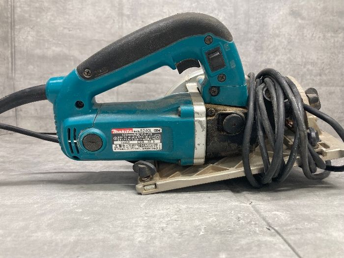 A2d マキタ MAKITA 丸のこ モデル5240L 通電確認済み 中古現状品 小型集塵機 125 内装丸のこ 超硬丸のこ 電動工具