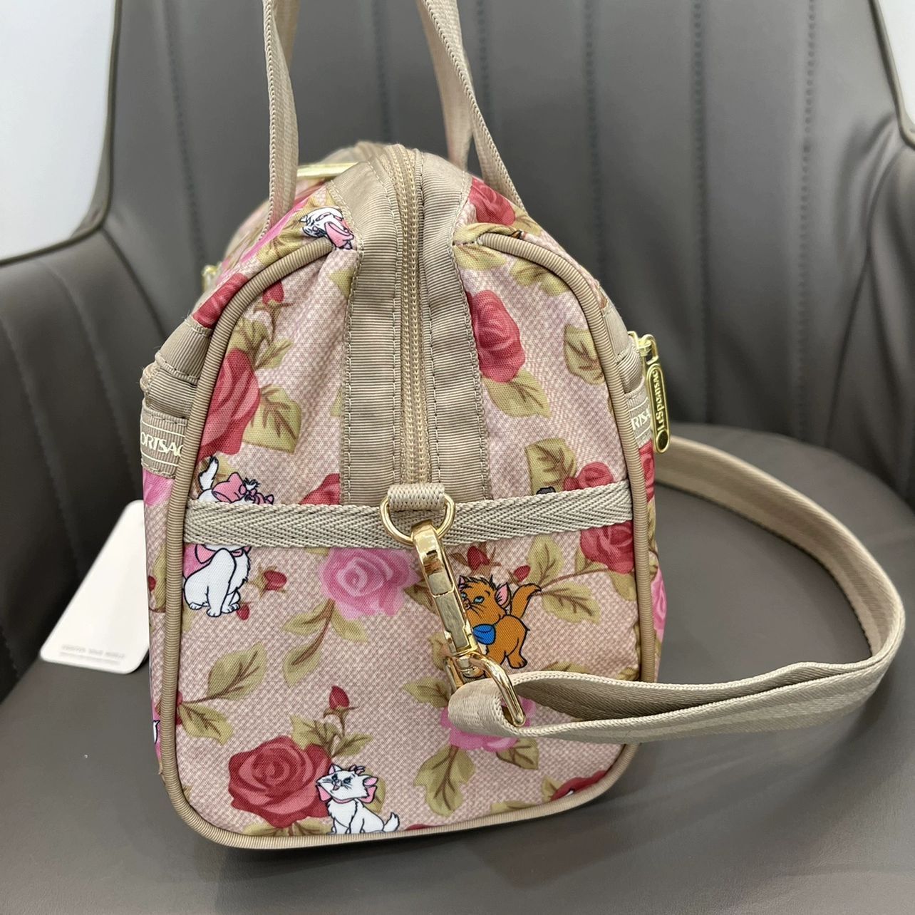 新品未使用 LeSportsac レスポートサック ショルダーバッグポーチ