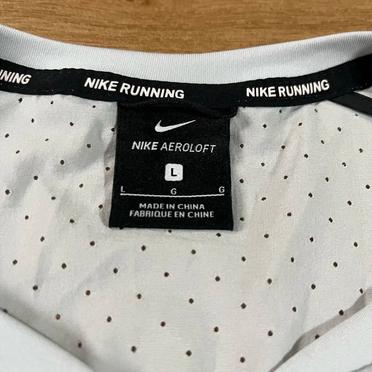 ナイキ エアロロフト