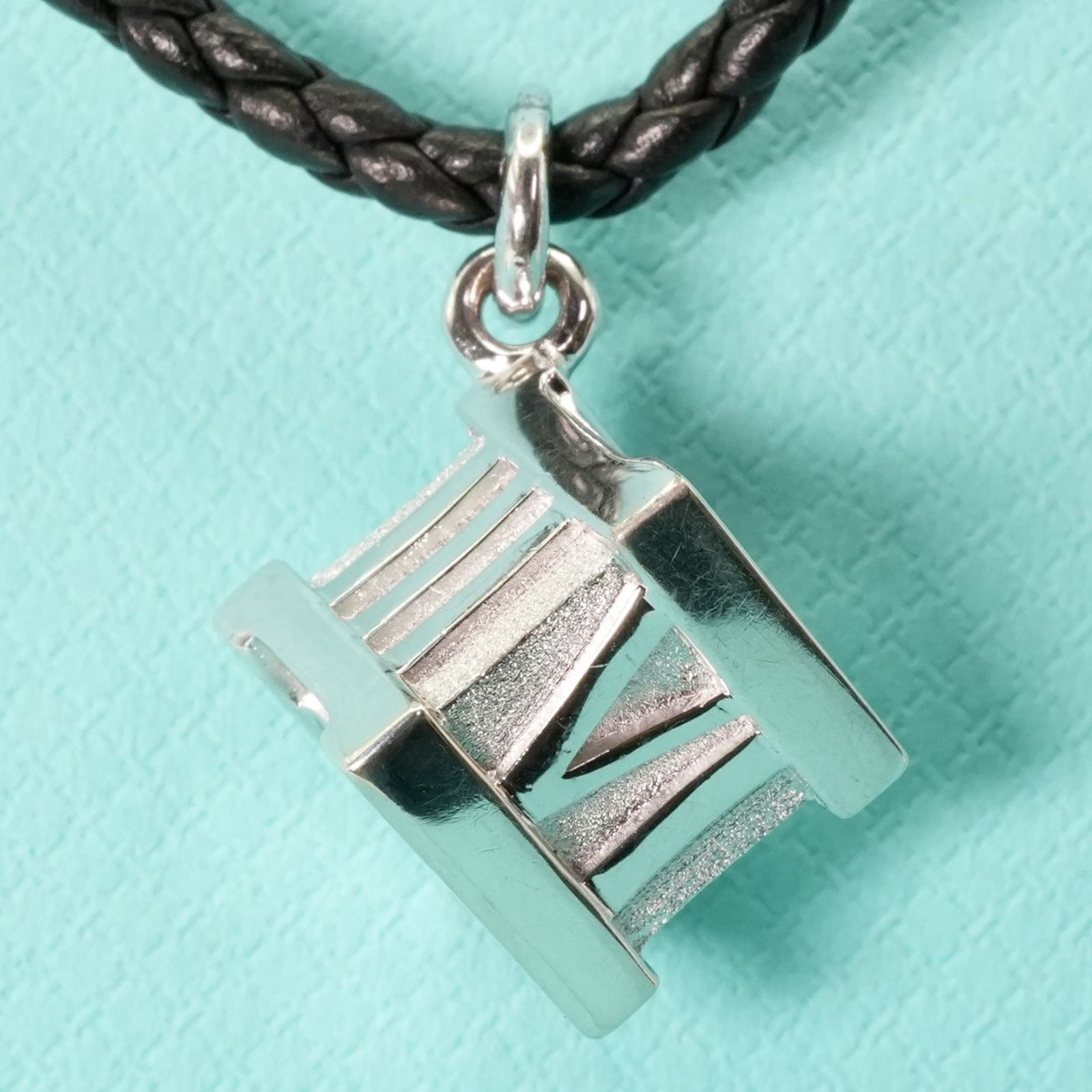 希少Tiffany & Co. アトラスキューブ レザーチョーカー 925 極美品 ティファニー アトラスキューブ レザーコード チョーカー