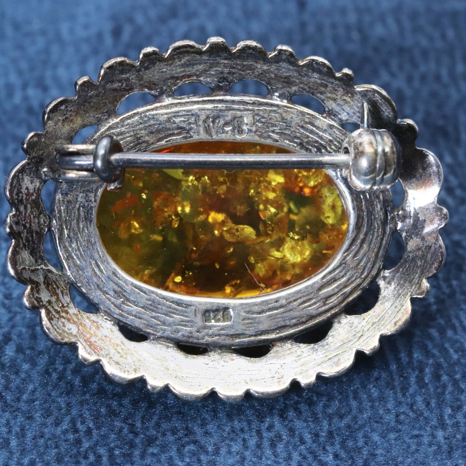 琥珀 シルバーブロ―チ (チェロ) ブローチ SILVER 925 シルバー 琥珀 コハク アンバー ポーランド