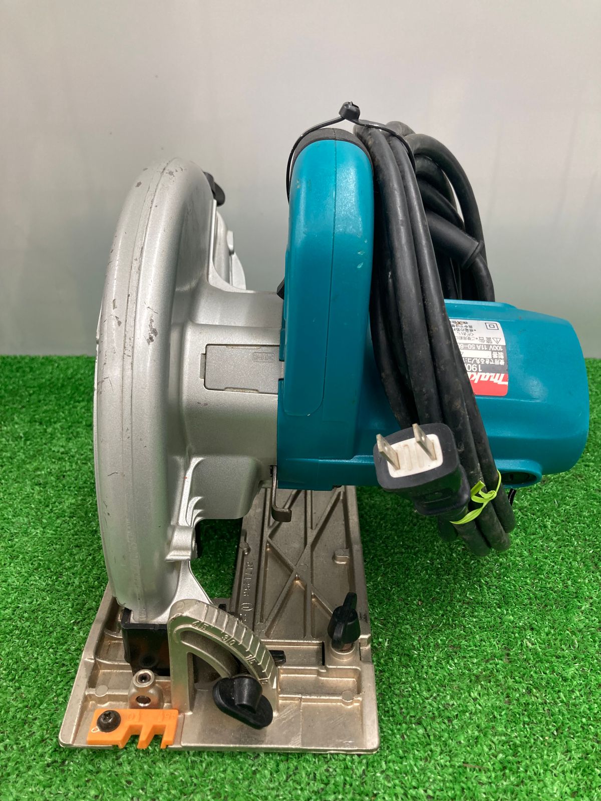 【中古品】【0922】makita 190mmマルノコ　5832BA　ITG09FP481R4