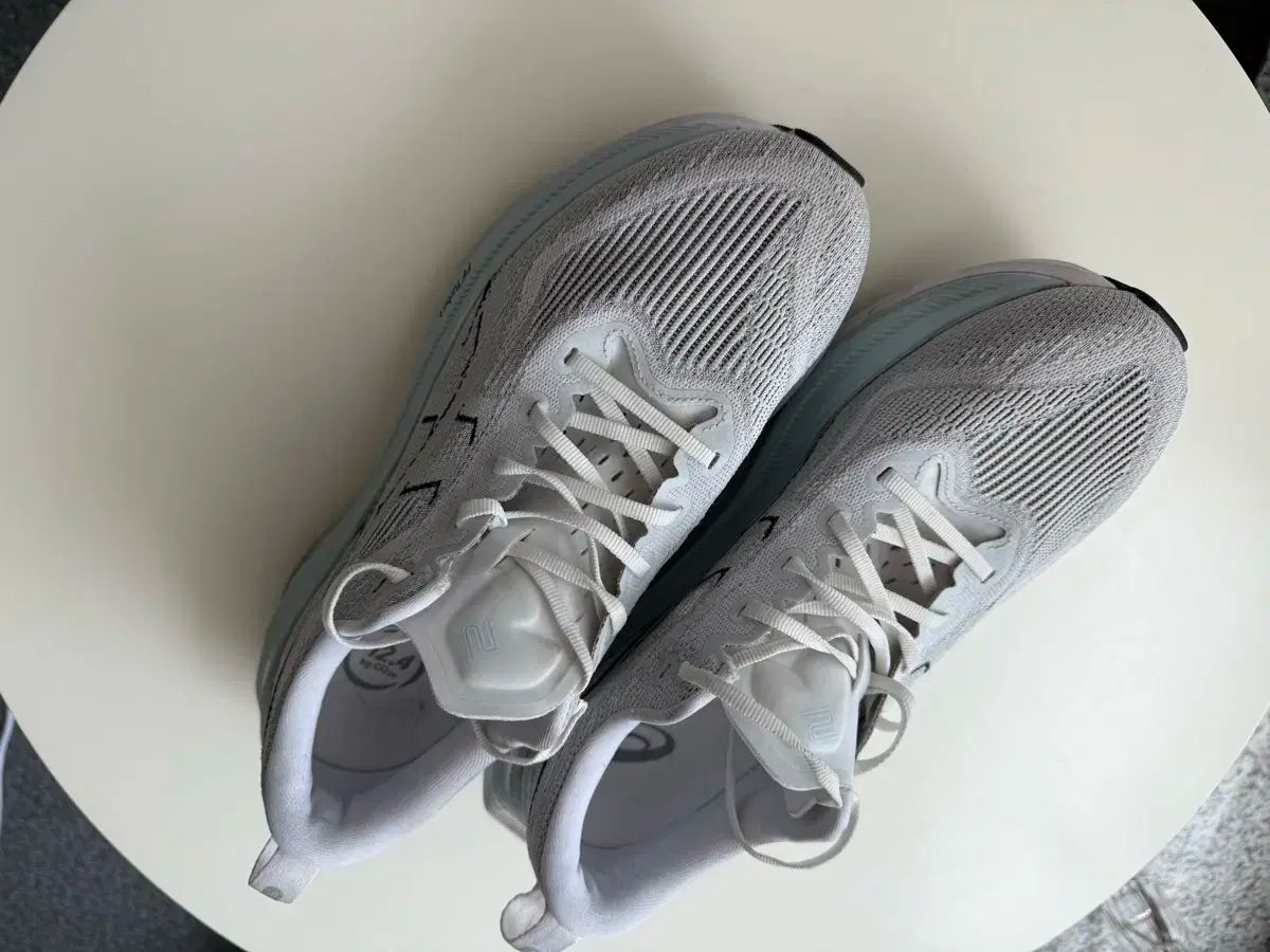 Asics アシックス スーパーブラスト 2 クールグレー 280 サイズ