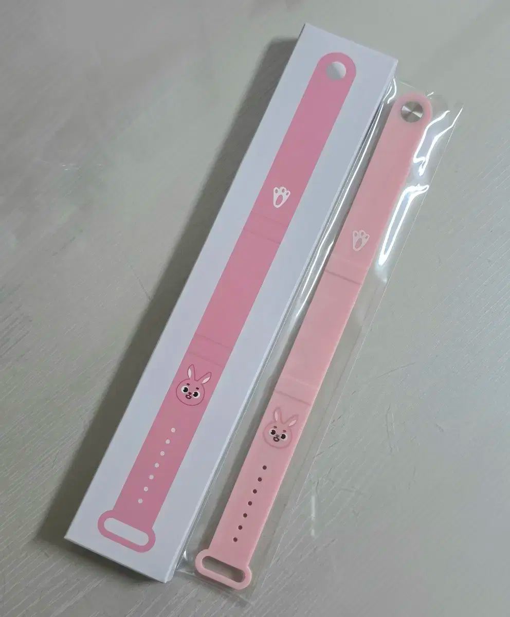 DAY6 デイシックス DAY6 OFFICIAL LIGHT BAND Day6 ペンライト ストラップ フィル