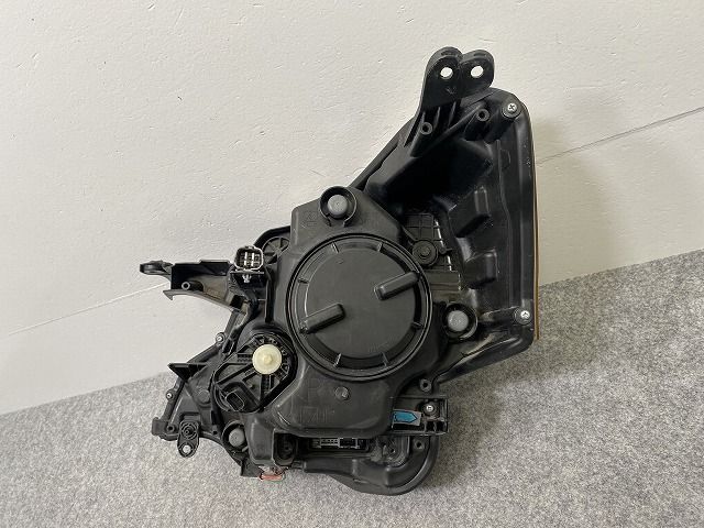 スペーシア カスタム MK32S/MK42S 右 ヘッドライト/ランプ キセノン