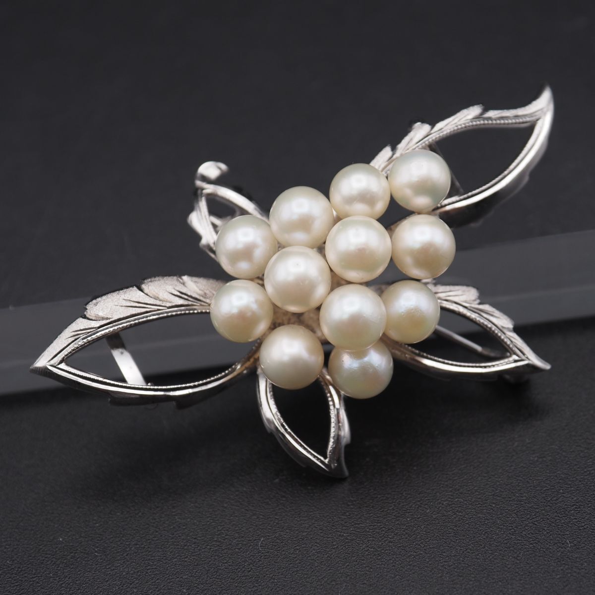 H030 本真珠 5.4-5.9mm12珠 パール STERLING刻印 2way ブローチ 帯留め デザイン シルバー コサージュ 和装小物 6月誕生石