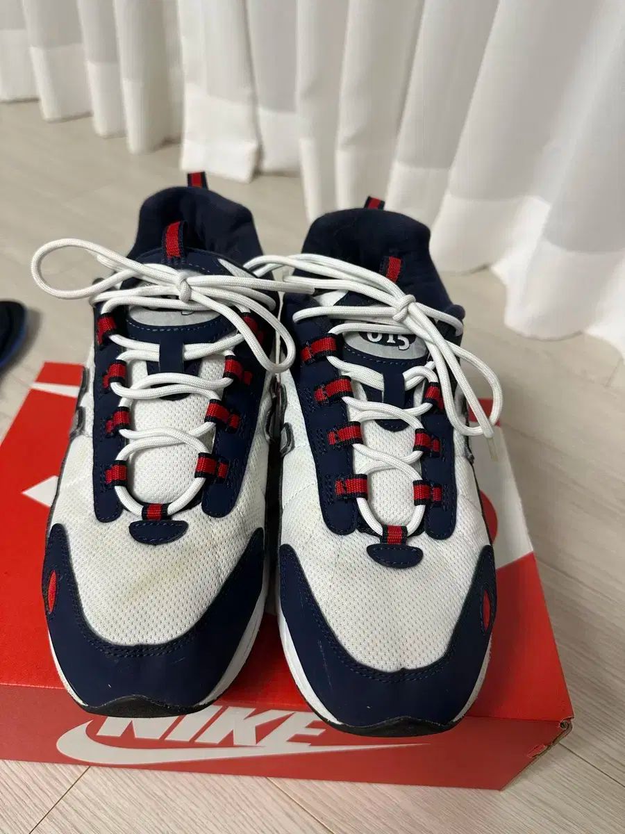 【雷市場（ポンジャン）商品韓国直送】 New Balance(ニューバランス) 615 260 サイズ