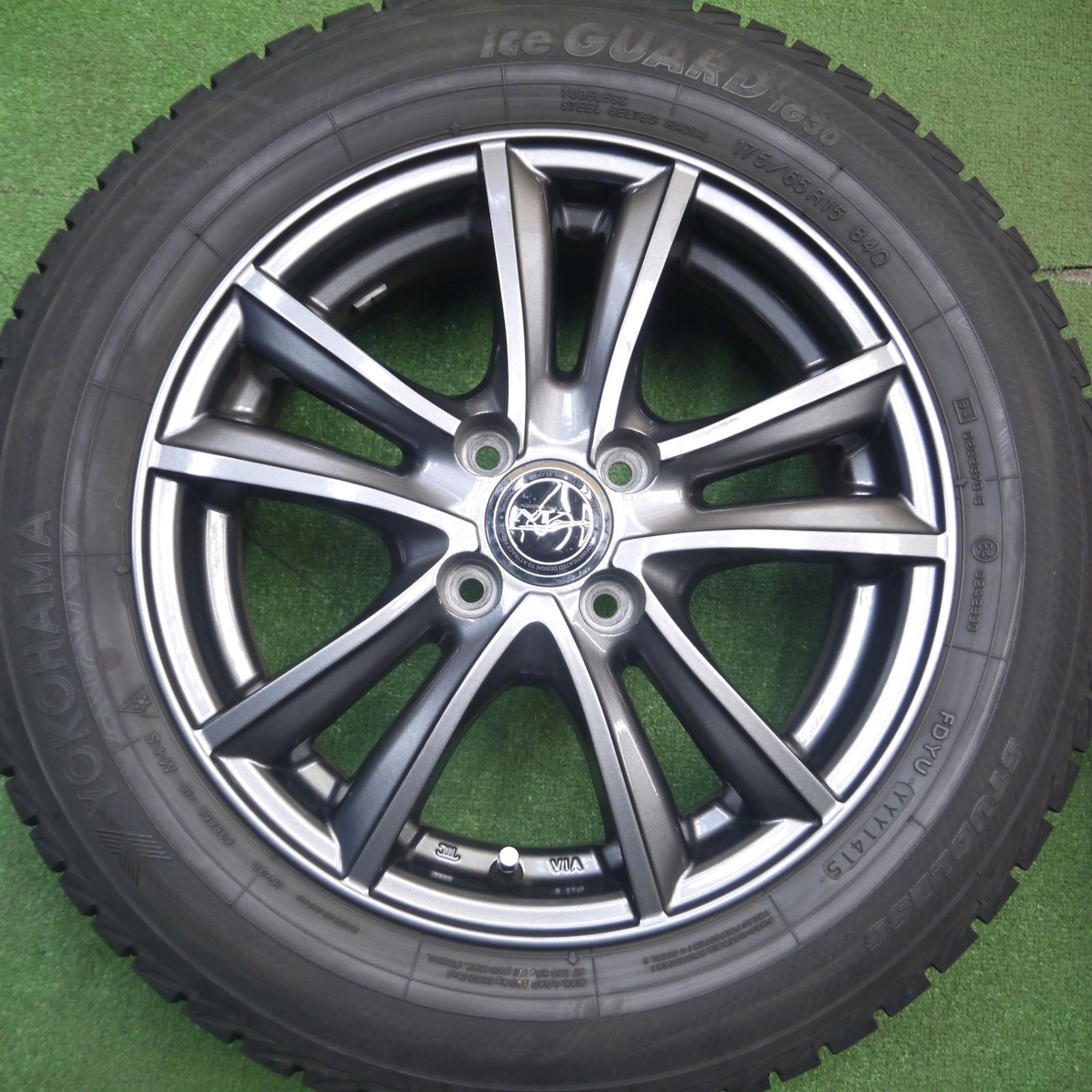 195/65R15 ヨコハマ アイスガード iG50 PLUS JOKER 15x6.0 53 114.3-5