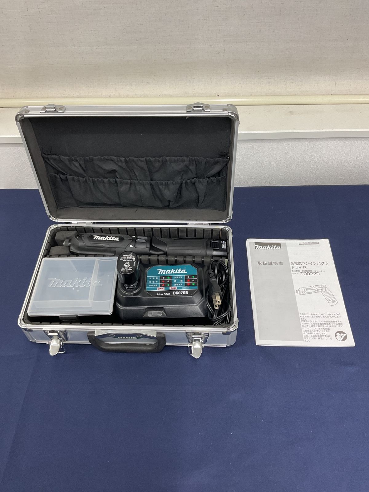 マキタ makita コードレスペンインパクトドライバー TD022DSHXB 八尾店