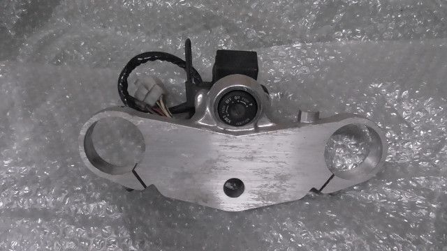ZXR250 ZX250A-01xxx の トップブリッジ:#1752808393 ZZR250 EX250H