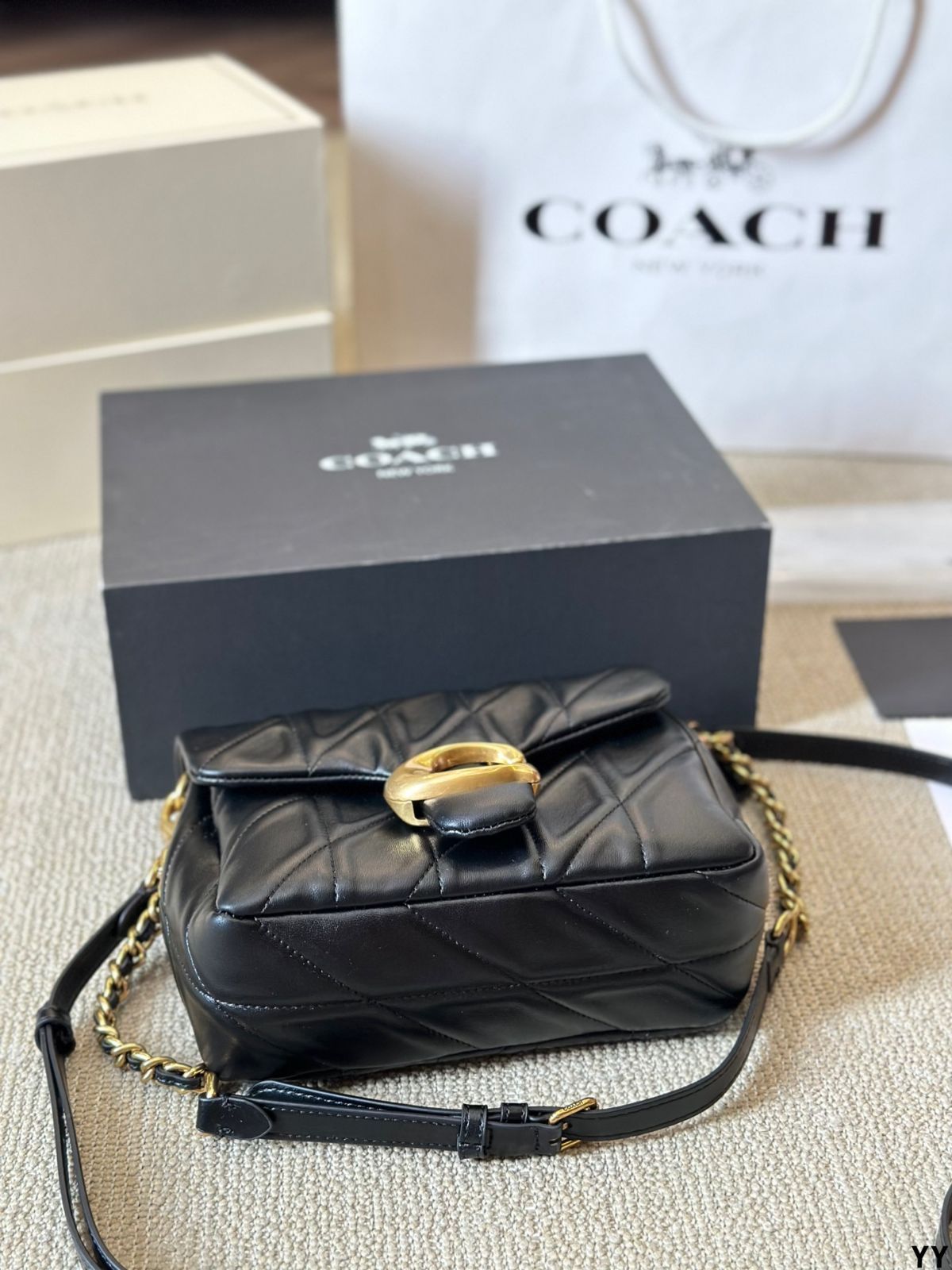 ★ CoachのSquare