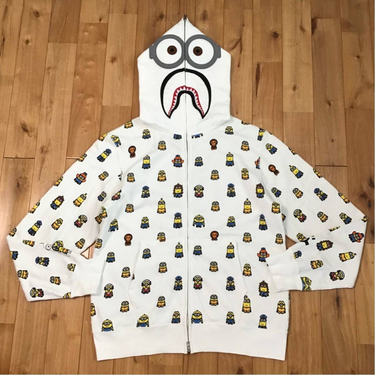 BAPE ミニオンコラボ フルジップパーカ レディース Sトップス