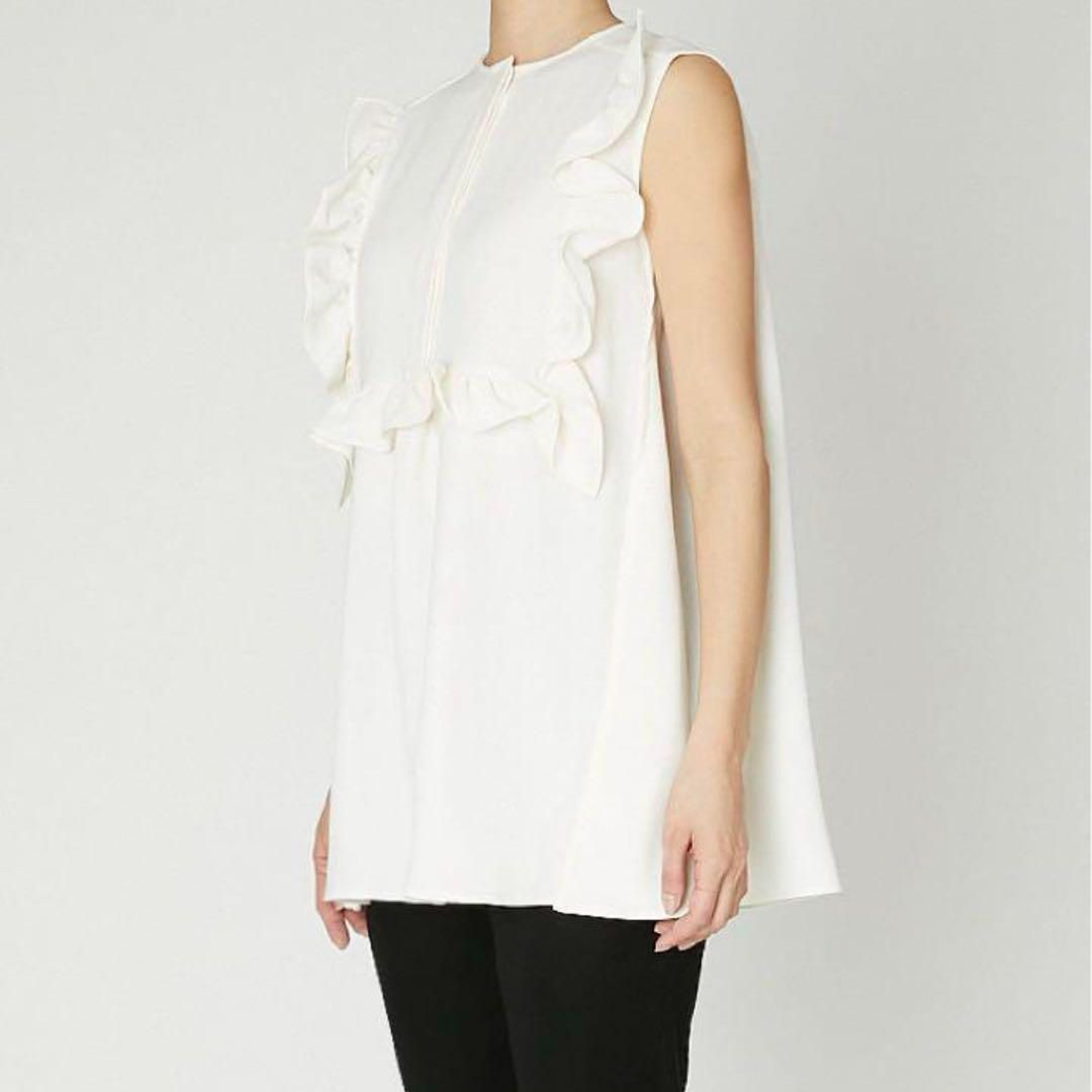 YOKO CHAN ヨーコチャン 2025 ノースリーブフリルトリムブラウス ギャザー スリット オフホワイト 36