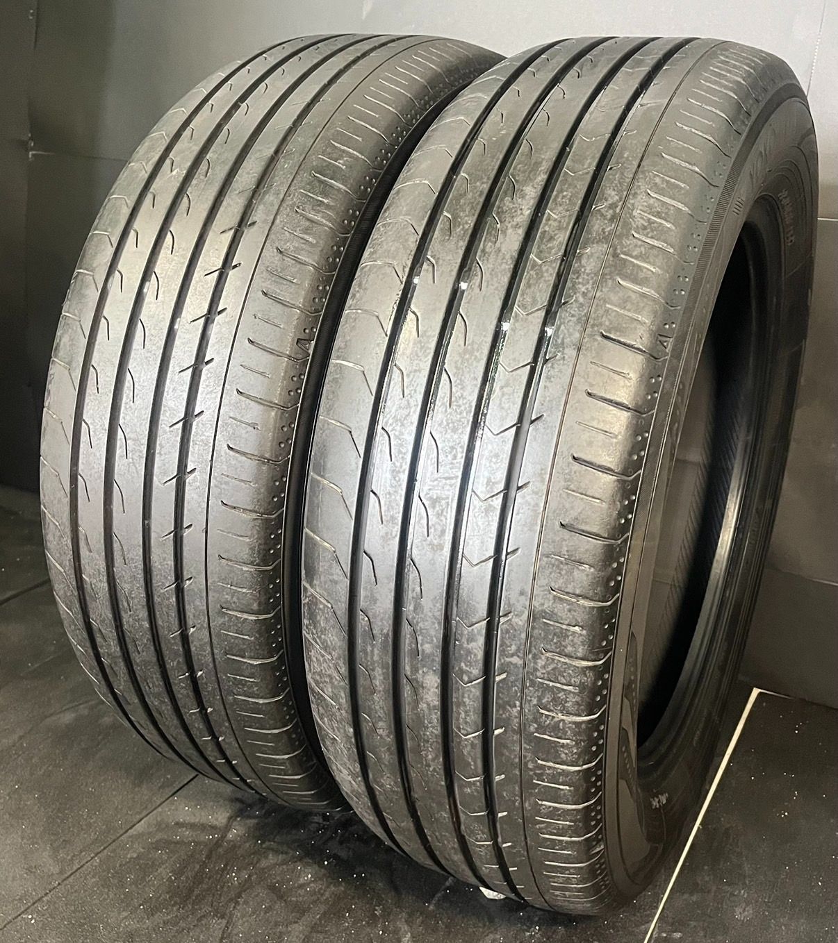 215/60 R17、YOKOHAMA BluEarth RV-03、2024年 YOKOHAMA BluEarth-RV RV03 215/60R17 96H 価格比較 - 価格.com