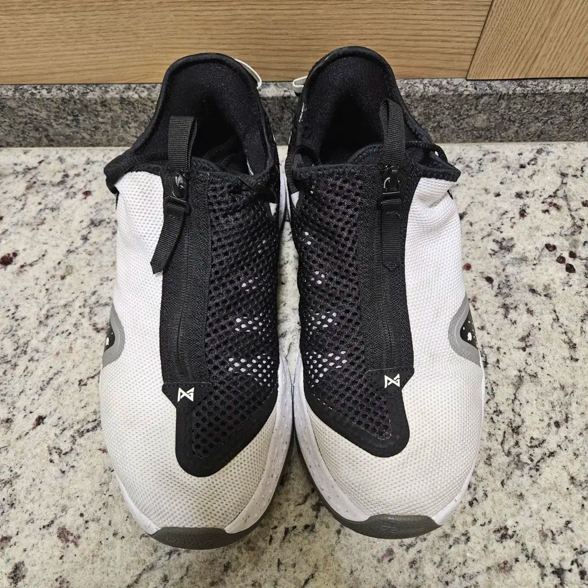 NIKE ナイキ バスケットシューズ PG4 オレオ 285