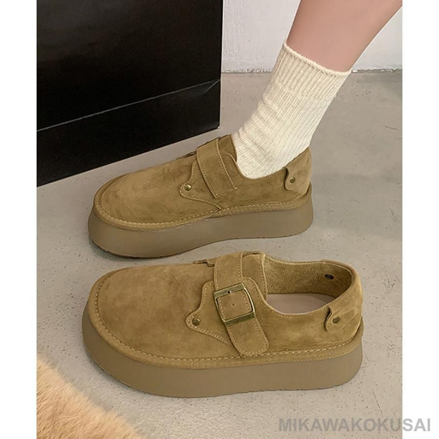 モカシンシューズ