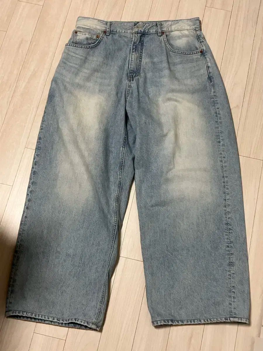 【雷市場（ポンジャン）商品韓国直送】 BRANDED 1709 OLD BLEACH JEANS 32
