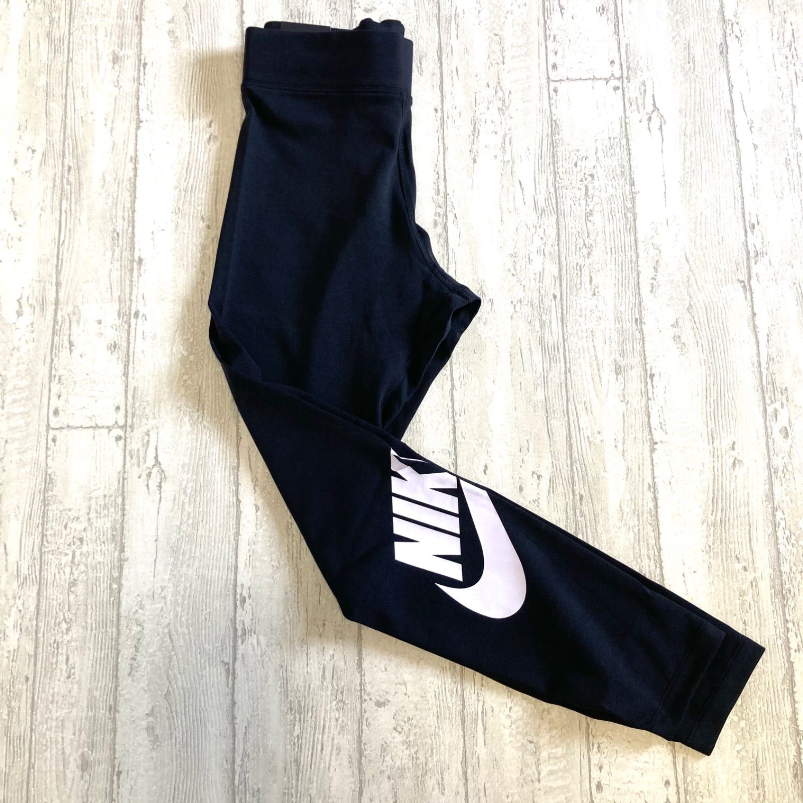 在庫あり】 NIKE ナイキ スポーツウェア エッセンシャル CZ8529-010 L