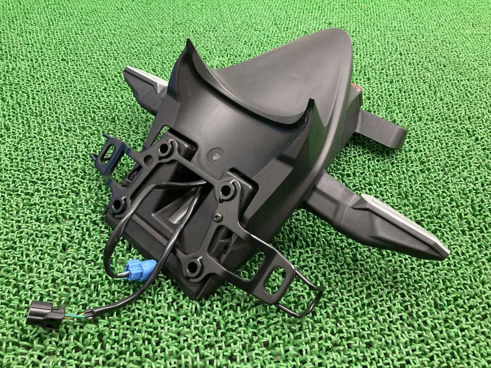 Z900RS リアフェンダー 35019-0662 カワサキ 純正 バイク 部品 ZR900C 割れ欠け無し ナンバー灯 ウインカー 品薄 Dd