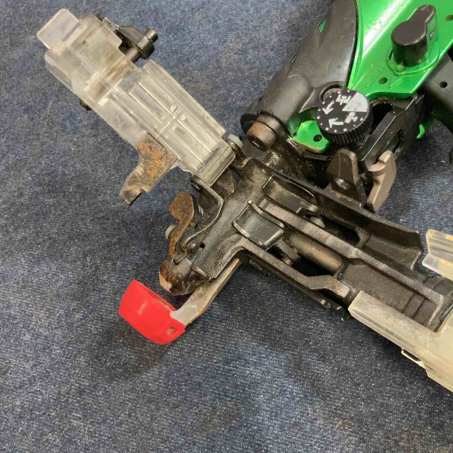 高圧エアネジ打ち機