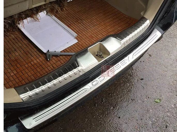 オデッセイ ODYSSEY RB3 RB4 対応 リアバンパープレート 送料無料ホンダオデッセイ 2009-2013年 RB3 リアバンパー