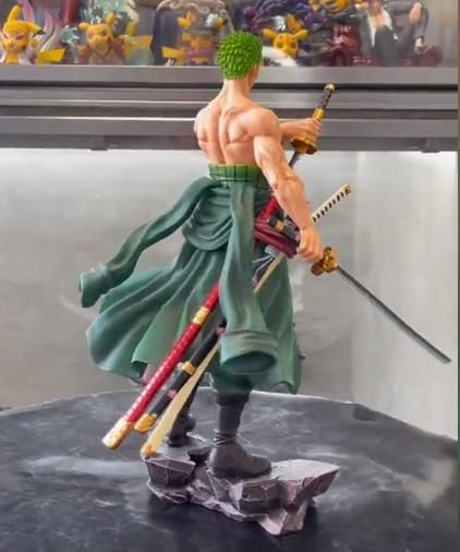 ワンピース ロロノア・ゾロ フィギュア ガレージキット pop