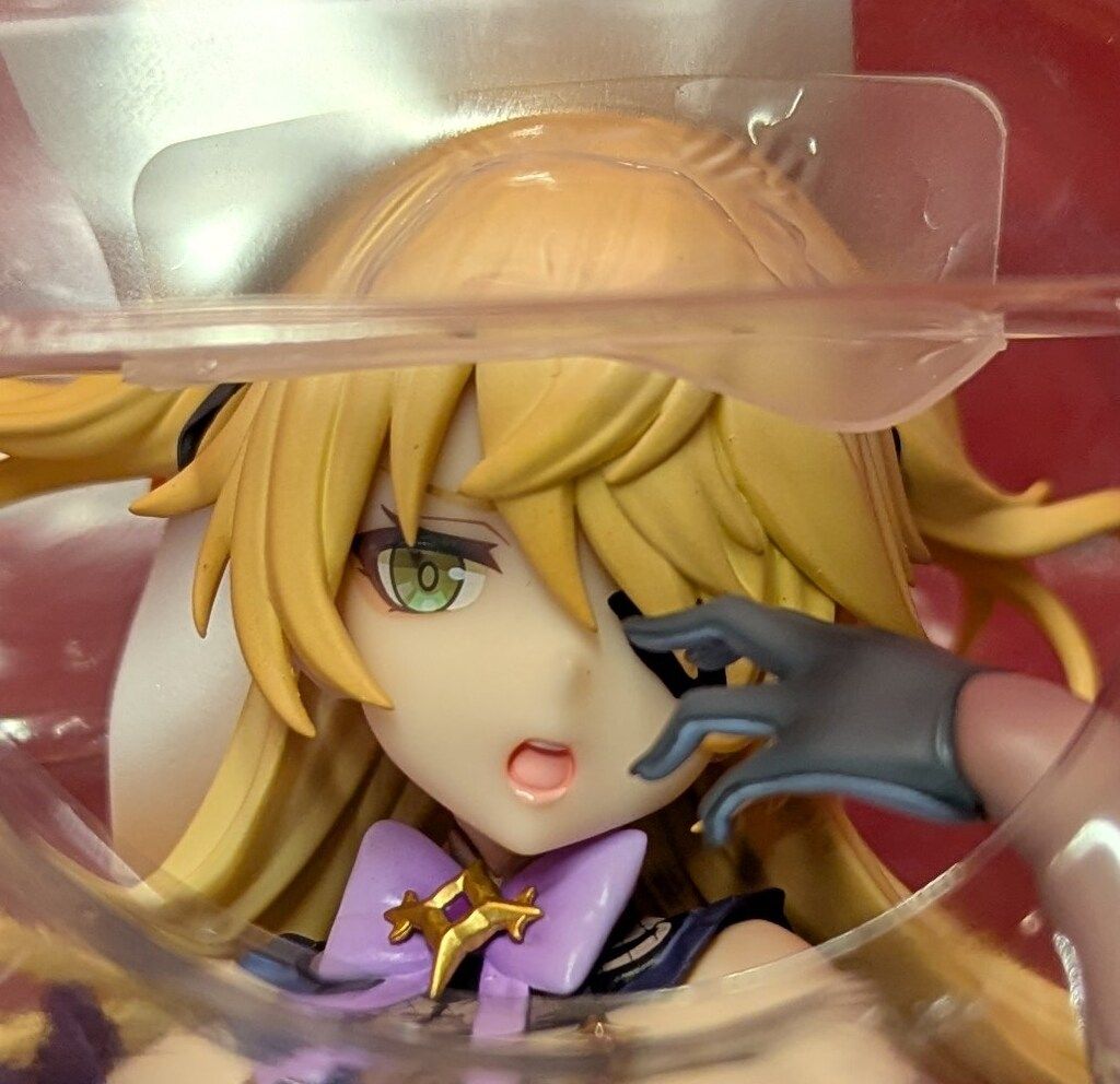 アルター フィッシュル