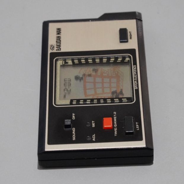 希少・動作良好】BANDAI（バンダイ） ばくだんマン BAKUDAN MAN LCD