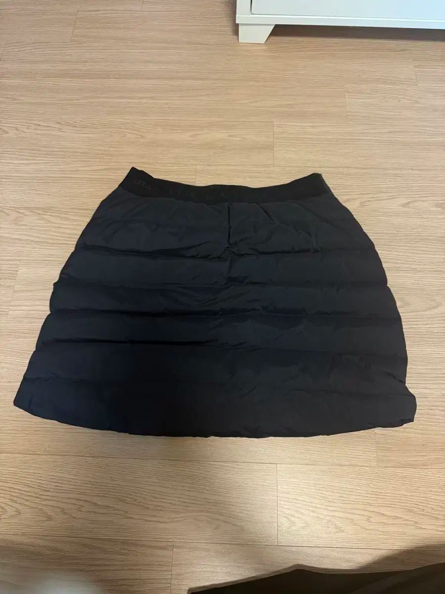 ユタゴルフ ブラック ダウン ゴルフ スカート