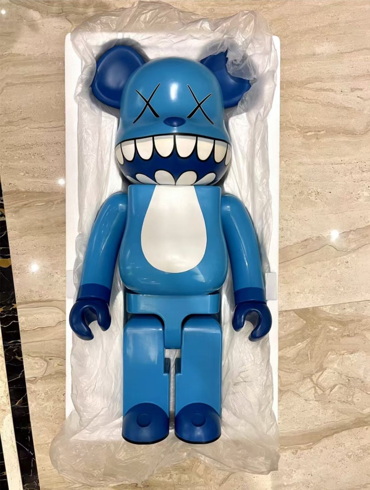 BE RBRICK a-nation KAWS-1000%