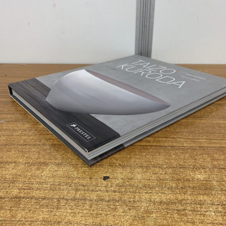▲01)【同梱不可】黒田泰蔵 陶芸作品集 Taizo Kuroda/I. Miyake/T. Ando/P. Jodidio/Prestel/白磁/工芸/陶器/美術/芸術/図版/洋書/素焼き/A △01)【同梱不可】黒田泰蔵 陶芸作品集 Taizo Kuroda/I. Miyake