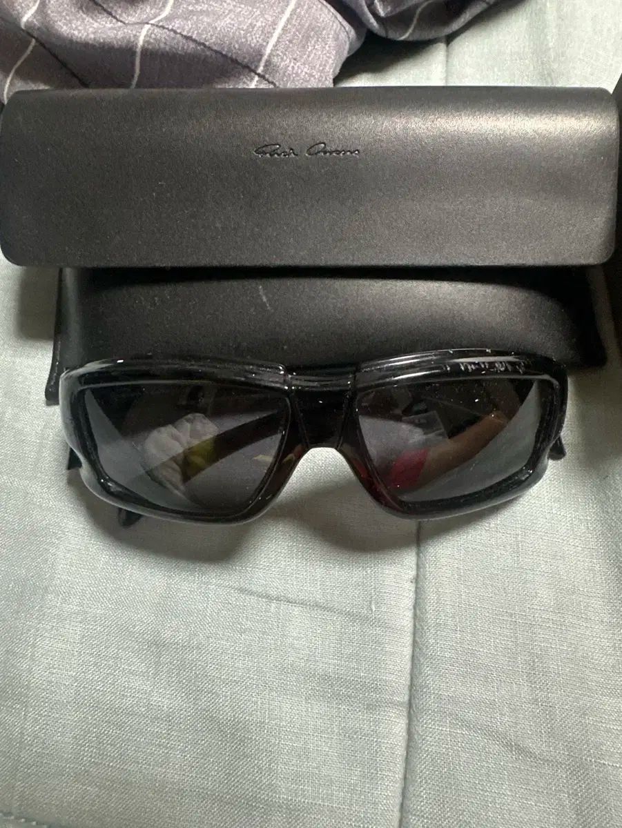 リック オーウェンズ NERO サングラス