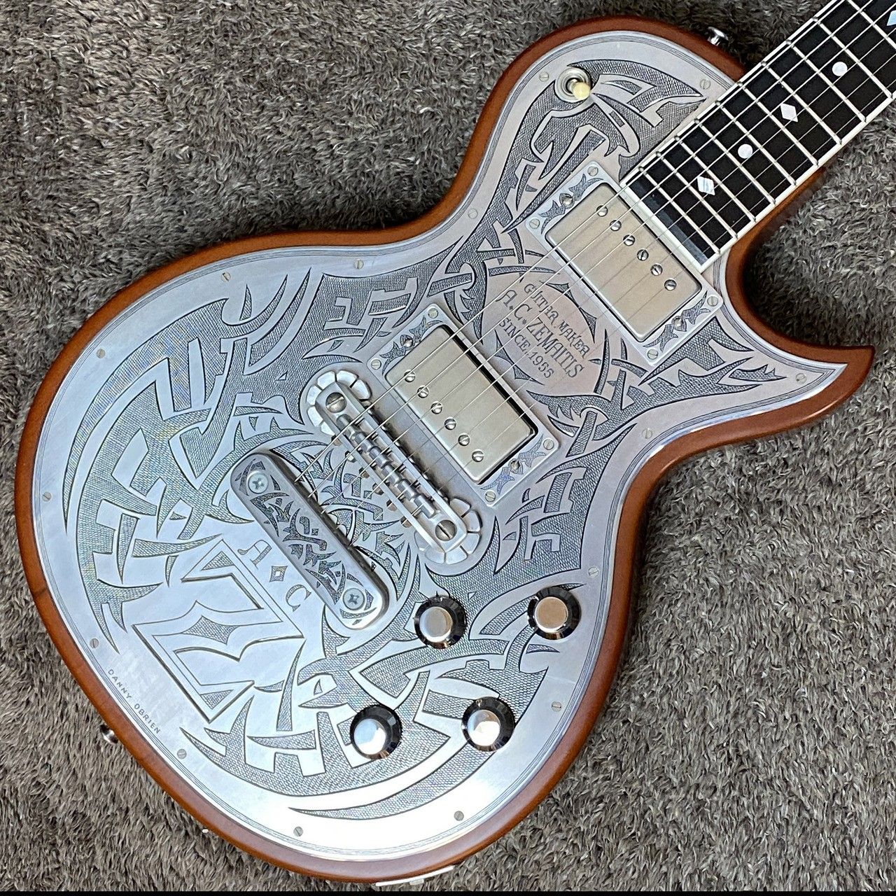 ギター Zemaitis Tony's Collection S22MT Zemaitis Custom Shop Tony's Collection S22MT Tribal Tattoo 2