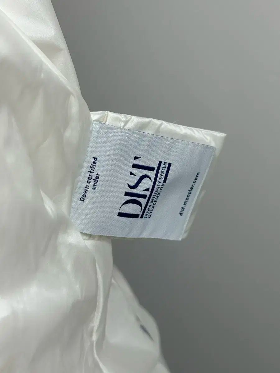 a ー
